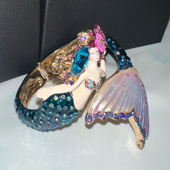 Betsey Johnson mermaid bracelet - Picture 9 of 14